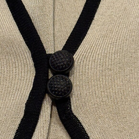 Exclusively Misook Cardigan Womens XL Beige Acrylic Long Sleeve Button Accent - Picture 3 of 5